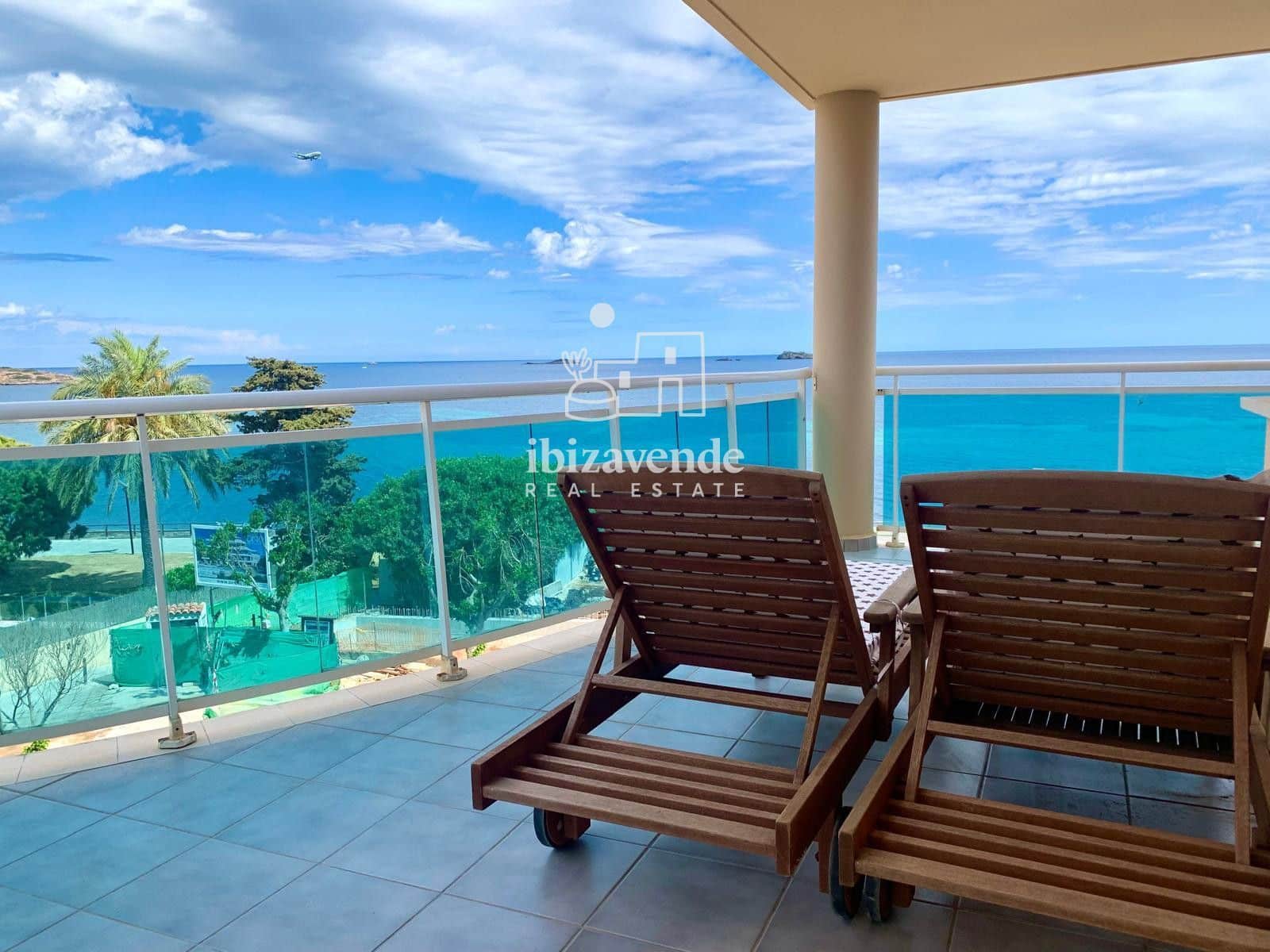 3 slaapkamer Flat te huur in Ibiza dorp met zwembad - € 2.500 (Ref: 9041528)