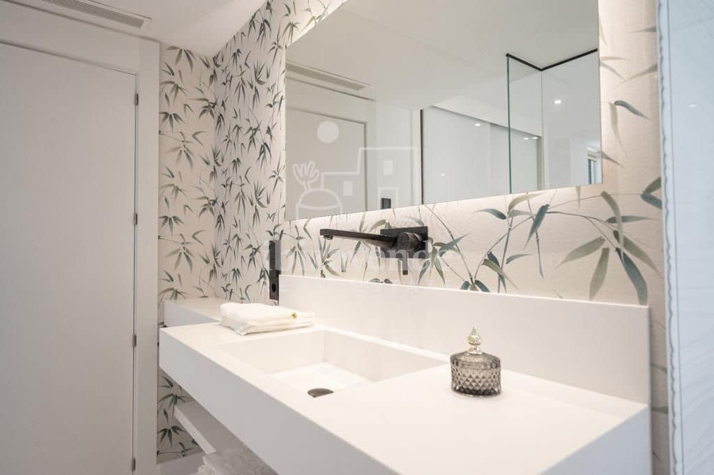 3 soverom Penthouse til salgs i Illa Plana med svømmebasseng garasje - € 1 760 000 (Ref: 9041530)