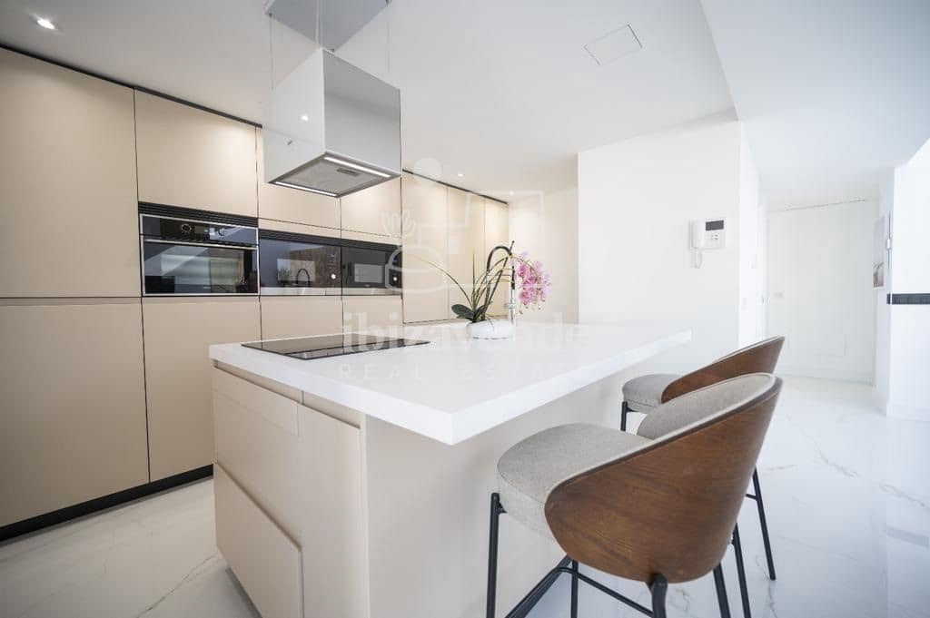 3 soverom Penthouse til salgs i Illa Plana med svømmebasseng garasje - € 1 760 000 (Ref: 9041530)