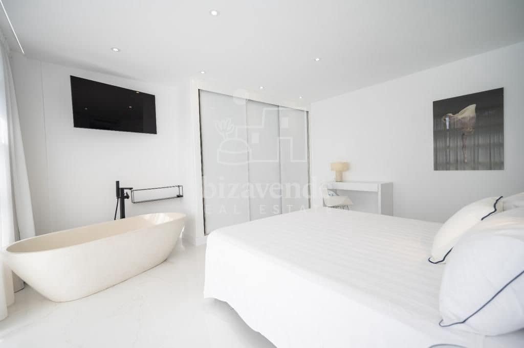 3 soverom Penthouse til salgs i Illa Plana med svømmebasseng garasje - € 1 760 000 (Ref: 9041530)