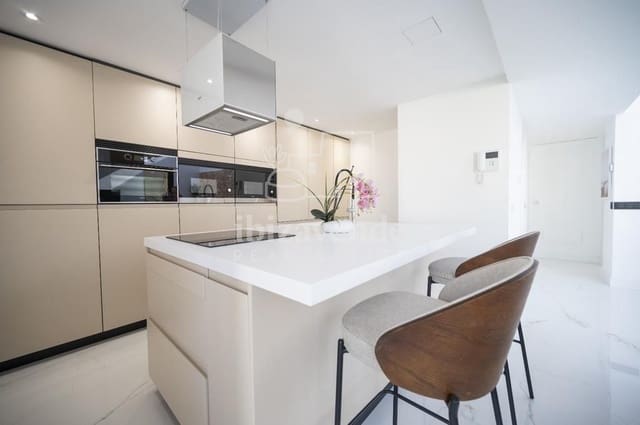 3 chambre Penthouse à vendre à Illa Plana, Ibiza ville avec piscine garage - 1 760 000 € (Ref: 9041530)