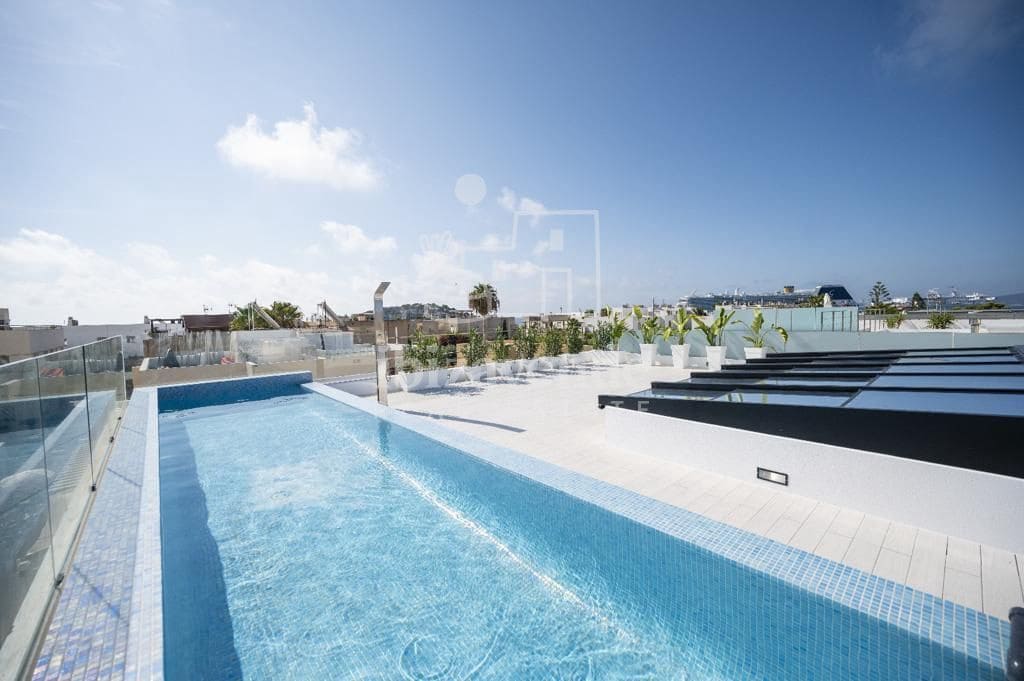 3 soverom Penthouse til salgs i Illa Plana med svømmebasseng garasje - € 1 760 000 (Ref: 9041530)