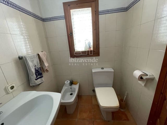 4 bedroom Villa for rent in Santa Inés / Santa Agnès de Corona, Sant Antoni de Portmany - € 6,000 (Ref: 9041537)