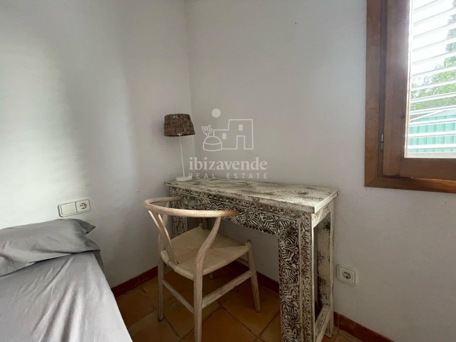 Villa/Maison de 4 chambres à louer à Santa Ines / Santa Agnes de Corona - 6 000 € (Ref: 9041537)