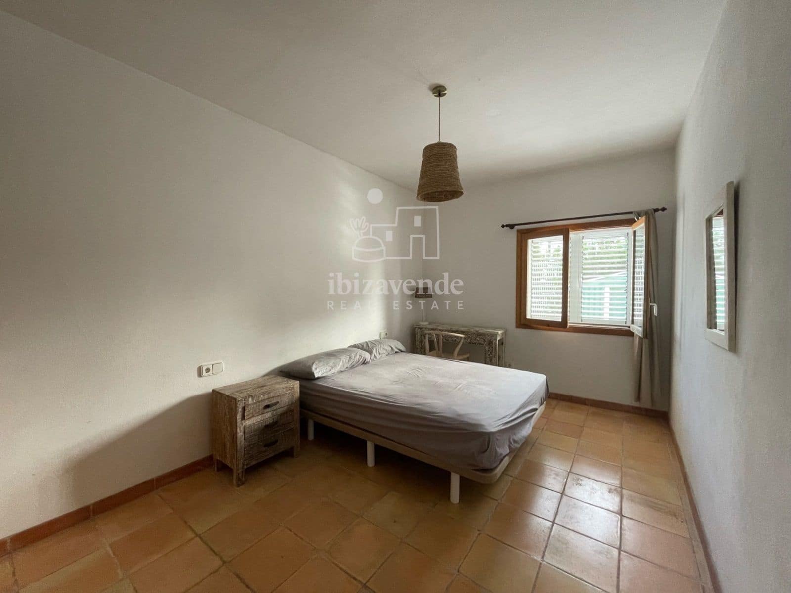 Villa/Maison de 4 chambres à louer à Santa Ines / Santa Agnes de Corona - 6 000 € (Ref: 9041537)