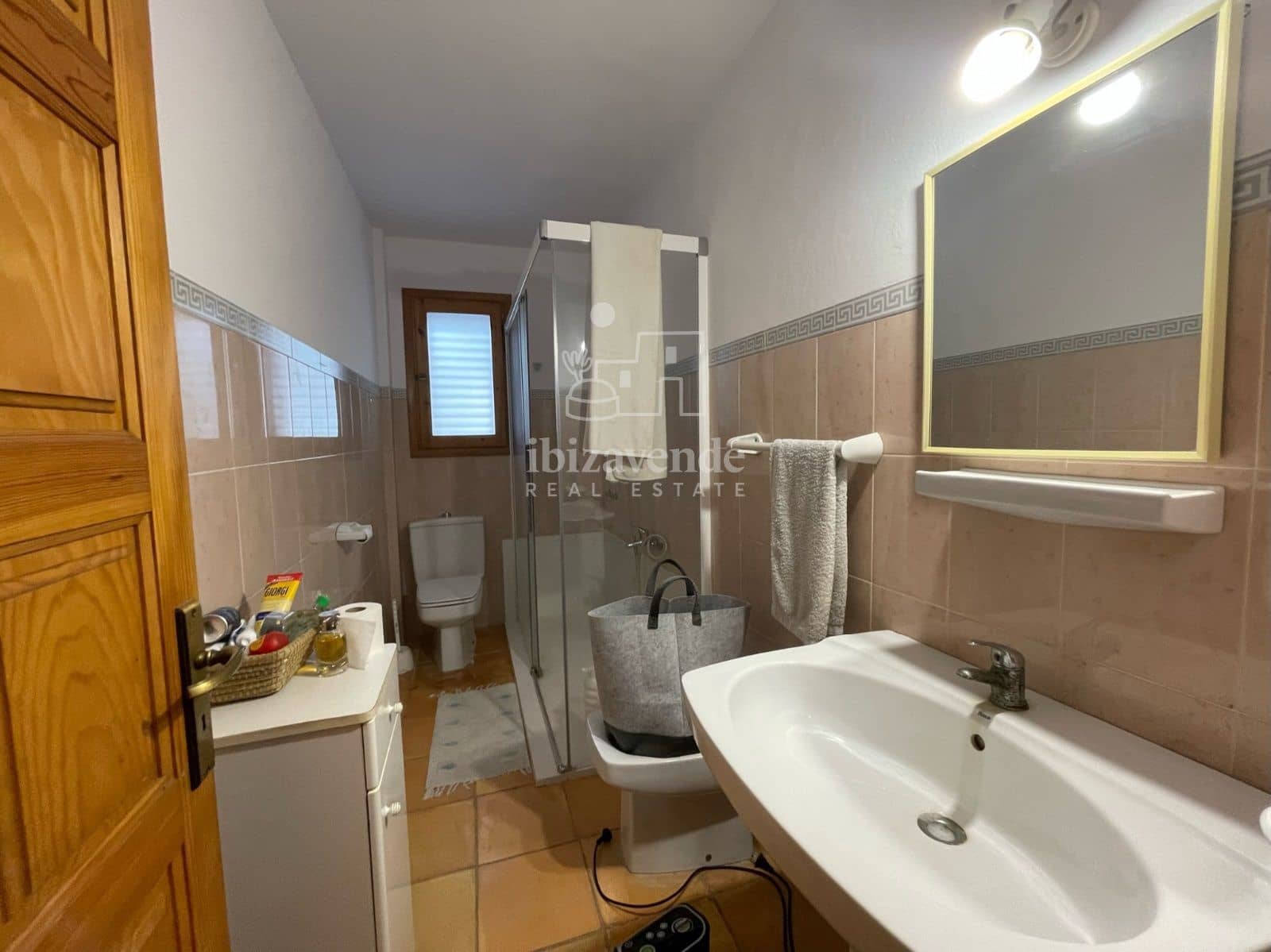 Villa/Maison de 4 chambres à louer à Santa Ines / Santa Agnes de Corona - 6 000 € (Ref: 9041537)