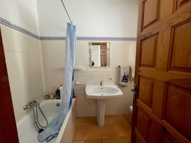 4 bedroom Villa for rent in Santa Inés / Santa Agnès de Corona, Sant Antoni de Portmany - € 6,000 (Ref: 9041537)