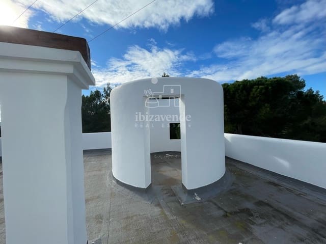 4 bedroom Villa for rent in Santa Inés / Santa Agnès de Corona, Sant Antoni de Portmany - € 6,000 (Ref: 9041537)