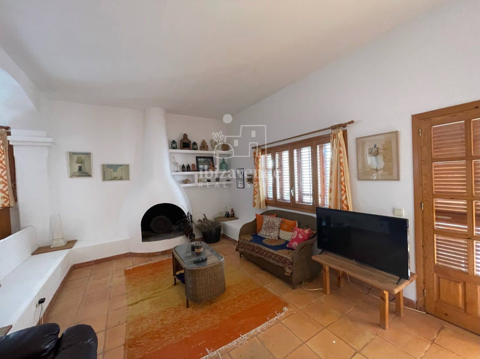 Villa/Maison de 4 chambres à louer à Santa Ines / Santa Agnes de Corona - 6 000 € (Ref: 9041537)