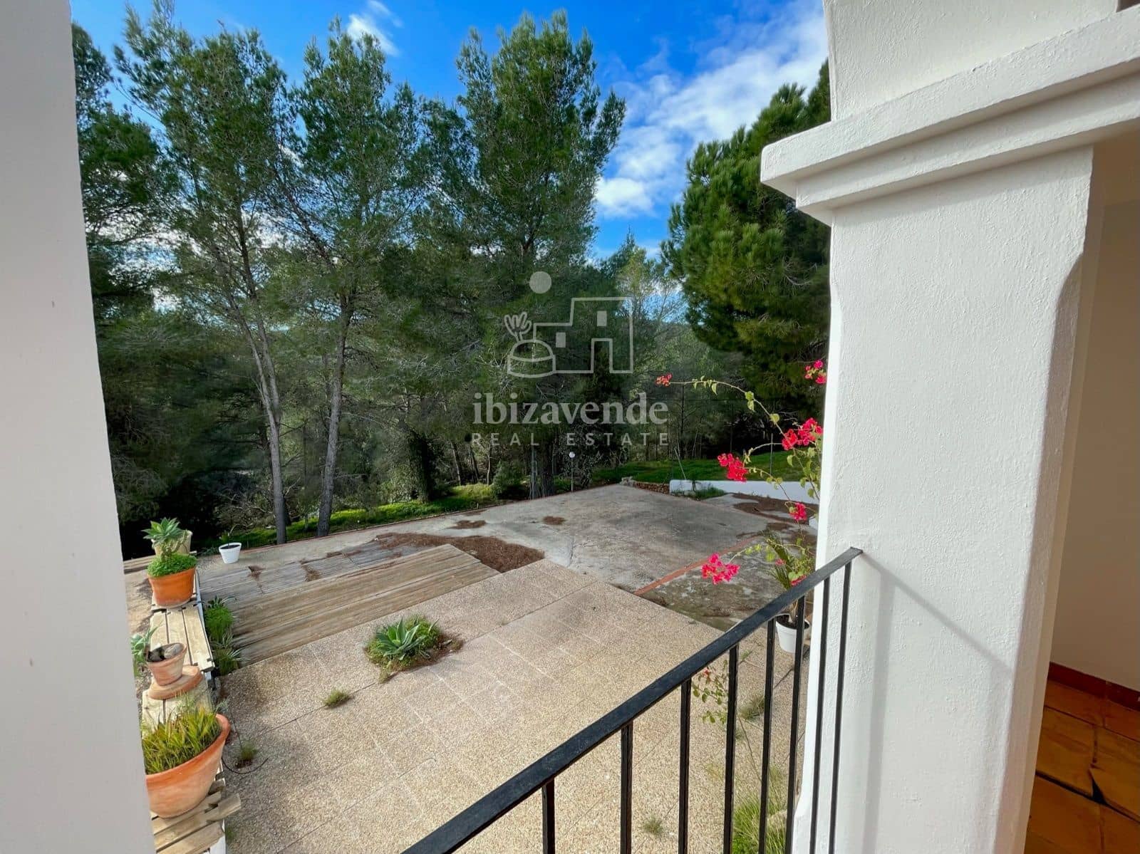 Villa/Maison de 4 chambres à louer à Santa Ines / Santa Agnes de Corona - 6 000 € (Ref: 9041537)