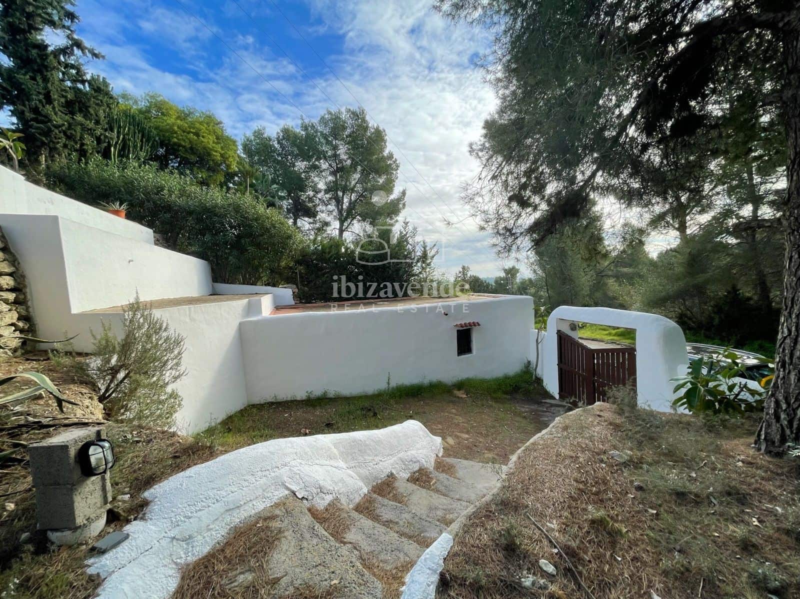 Villa/Maison de 4 chambres à louer à Santa Ines / Santa Agnes de Corona - 6 000 € (Ref: 9041537)
