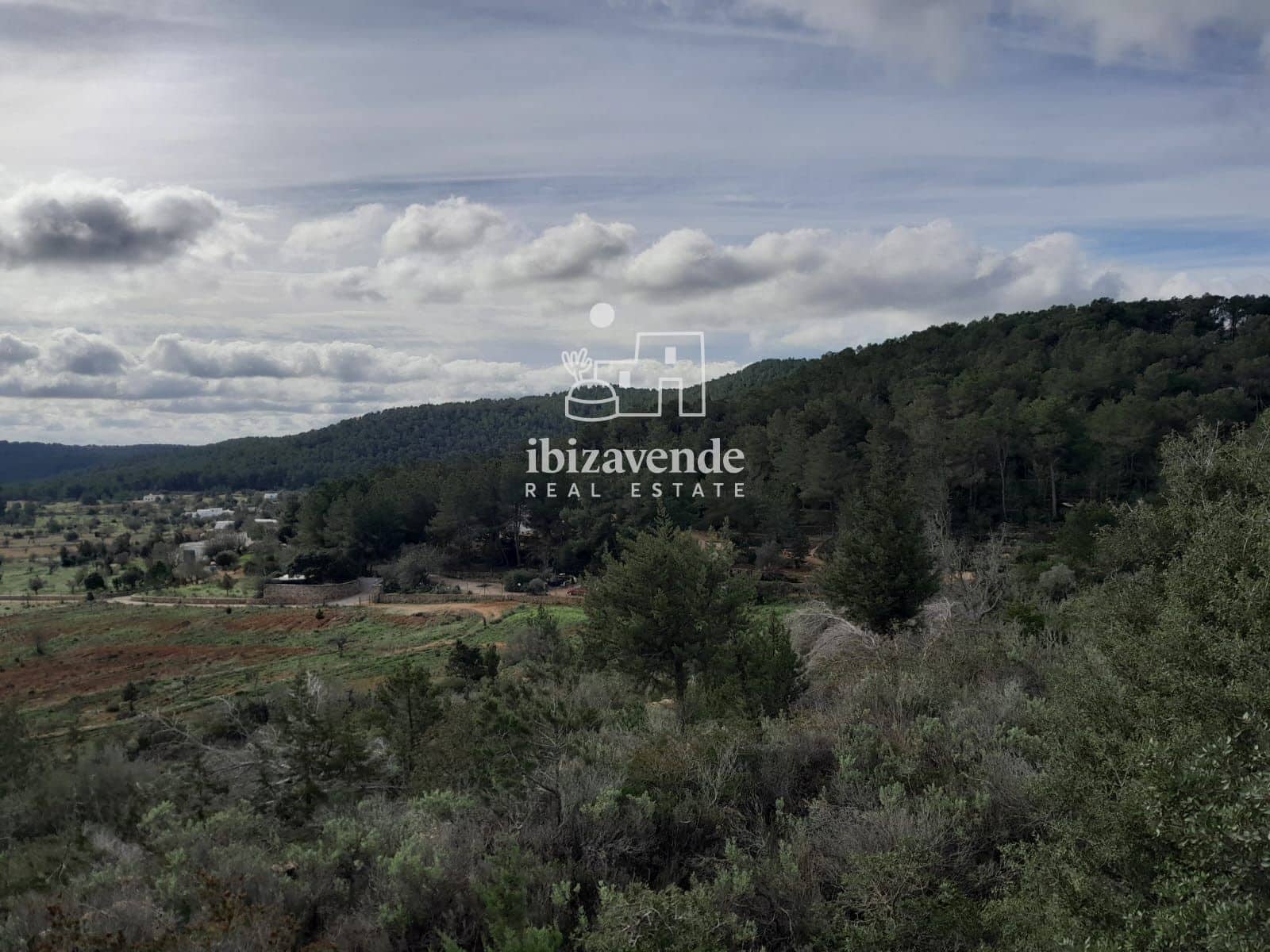 4 bedroom Villa for sale in Santa Ines / Santa Agnes de Corona - € 3,200,000 (Ref: 9041542)