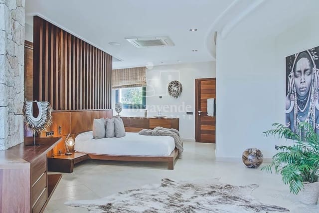 7 slaapkamer Villa te koop in Sant Agusti des Vedra, San Jose / Sant Josep de Sa Talaia met zwembad - € 7.350.000 (Ref: 9041544)