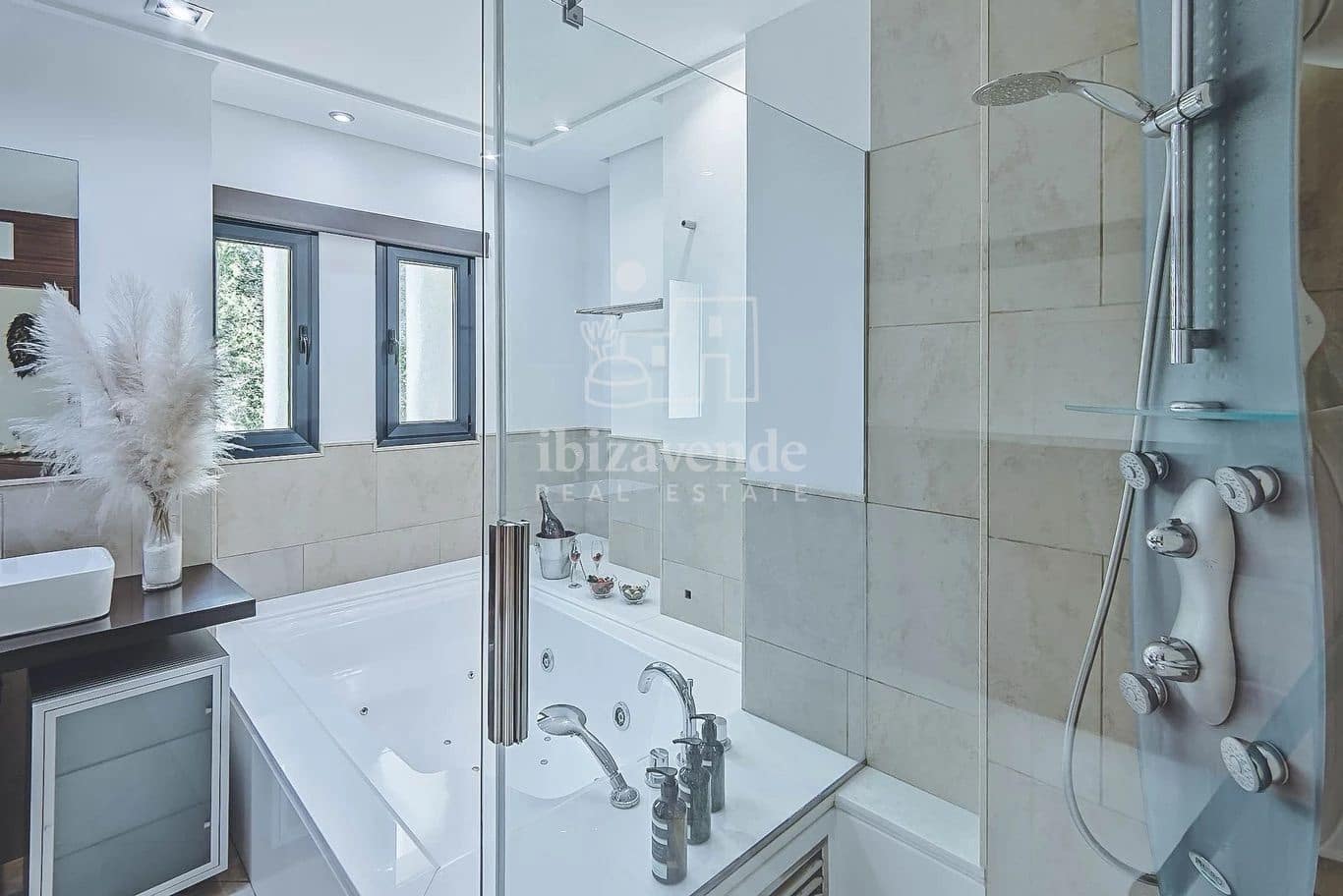 7 quarto Moradia para venda em Sant Agusti des Vedra com piscina - 7 350 000 € (Ref: 9041544)