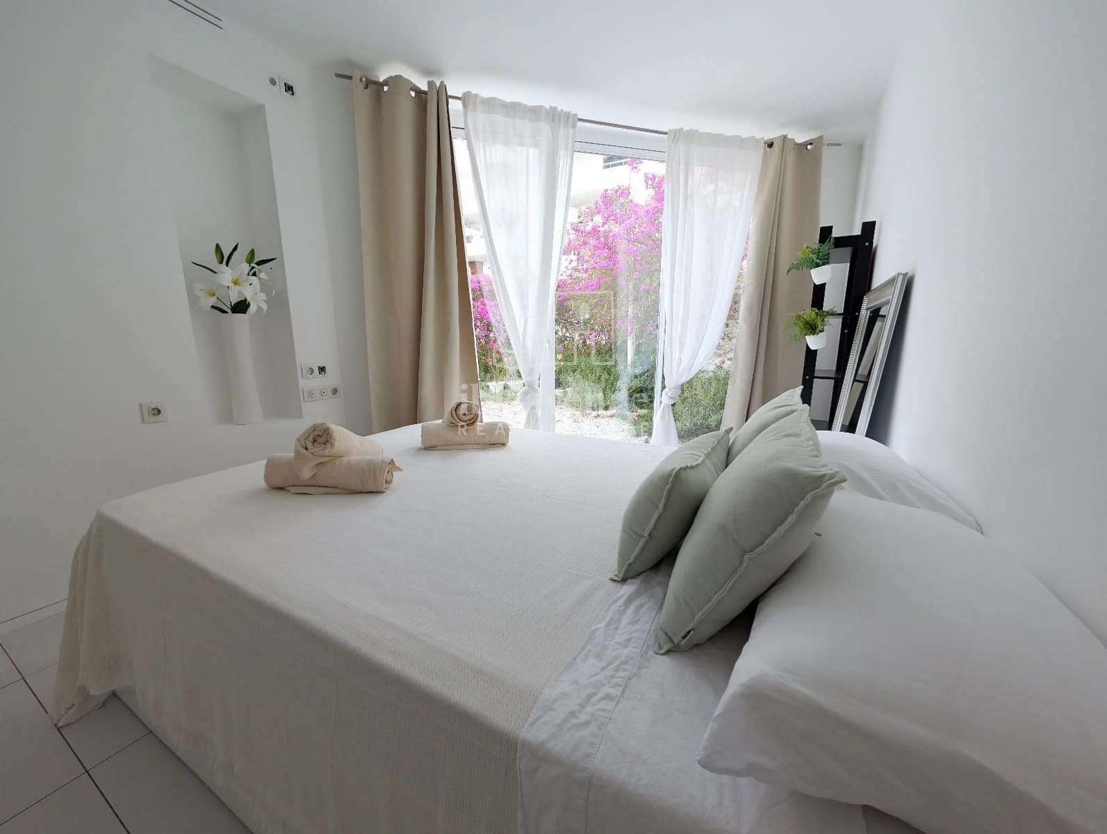 2 soveværelse Lejlighed til leje i Ibiza by med swimmingpool - € 3.500 (Ref: 9041549)