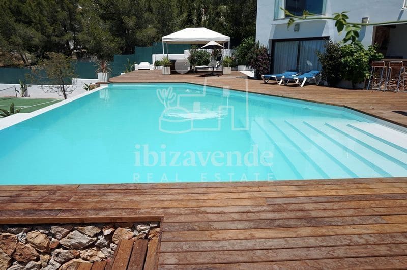 6 soveværelse Villa til salg i Cala Moli med swimmingpool garage - € 3.300.000 (Ref: 9041553)