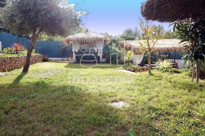 6 soveværelse Villa til salg i Cala Moli med swimmingpool garage - € 3.300.000 (Ref: 9041553)