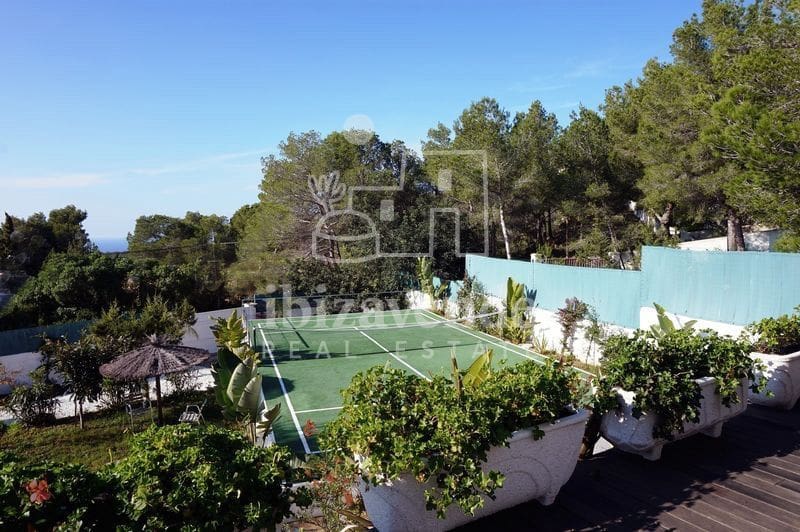 6 soveværelse Villa til salg i Cala Moli med swimmingpool garage - € 3.300.000 (Ref: 9041553)