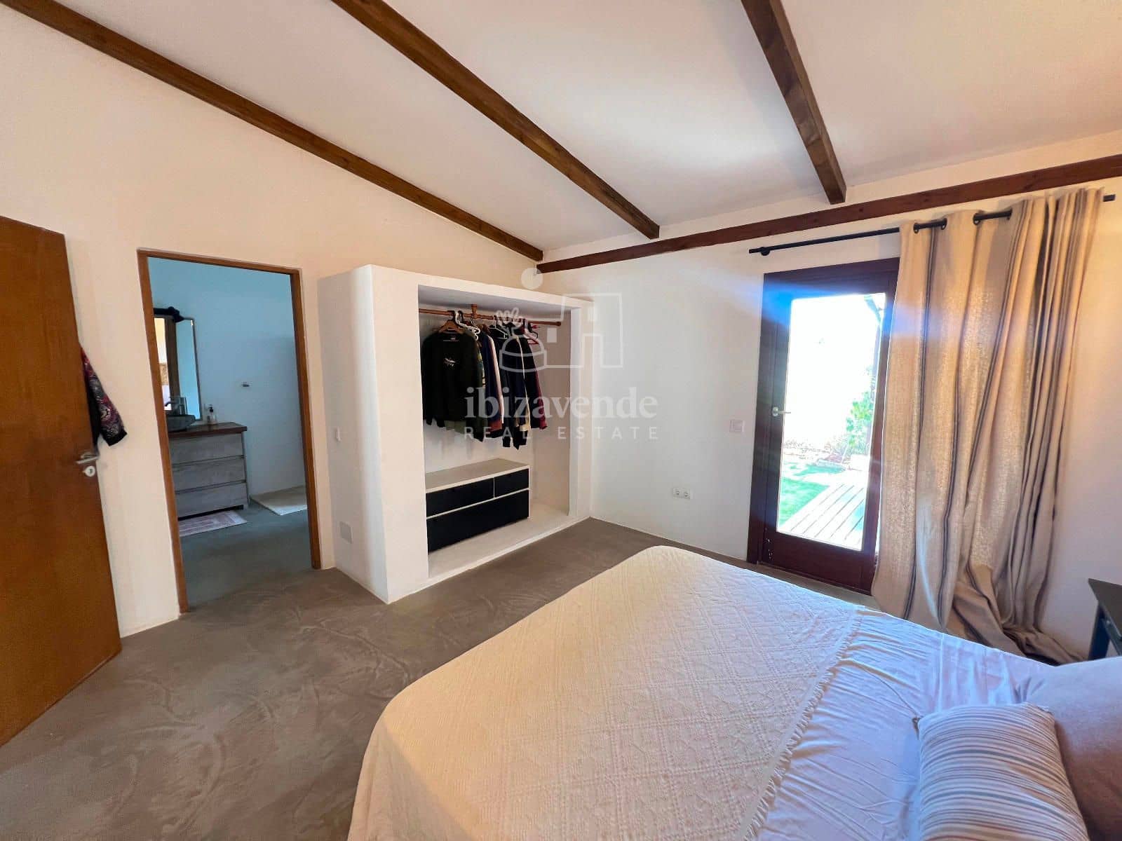 2 soveværelse Villa til leje i Santa Eulalia / Santa Eularia - € 3.800 (Ref: 9041558)
