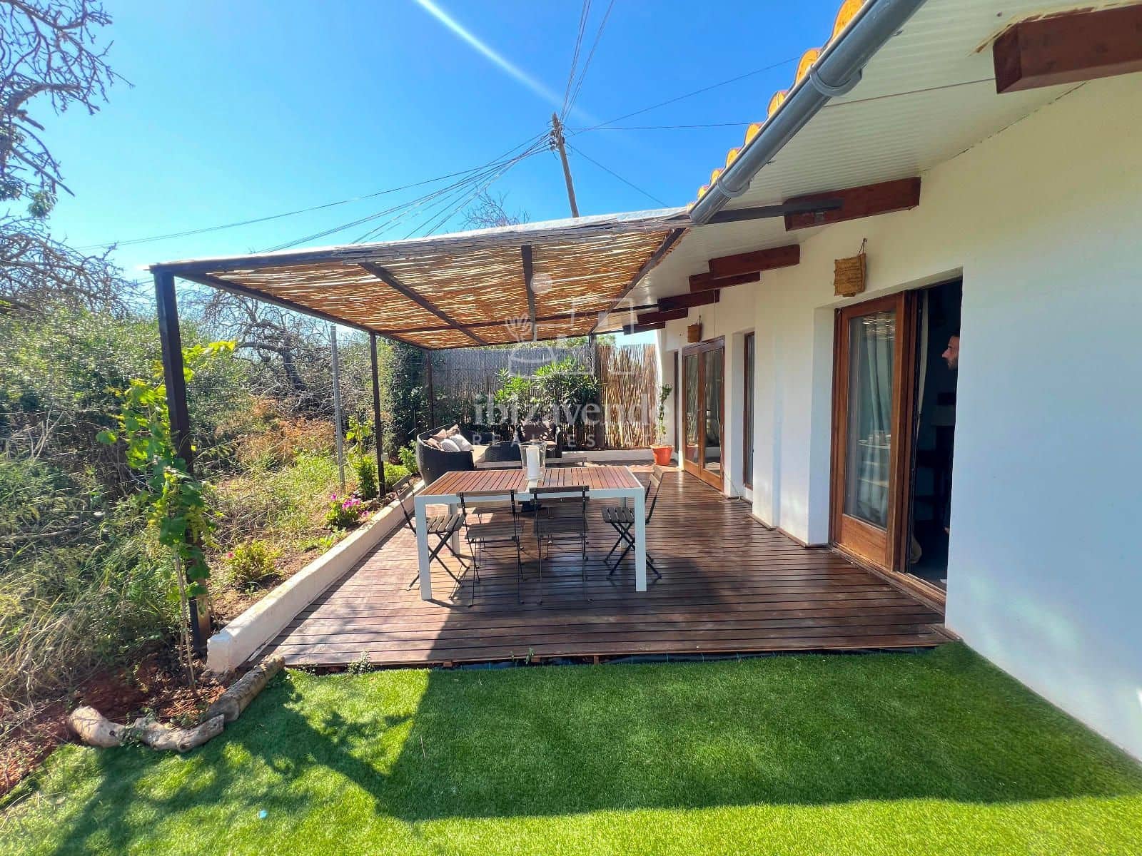 2 soveværelse Villa til leje i Santa Eulalia / Santa Eularia - € 3.800 (Ref: 9041558)