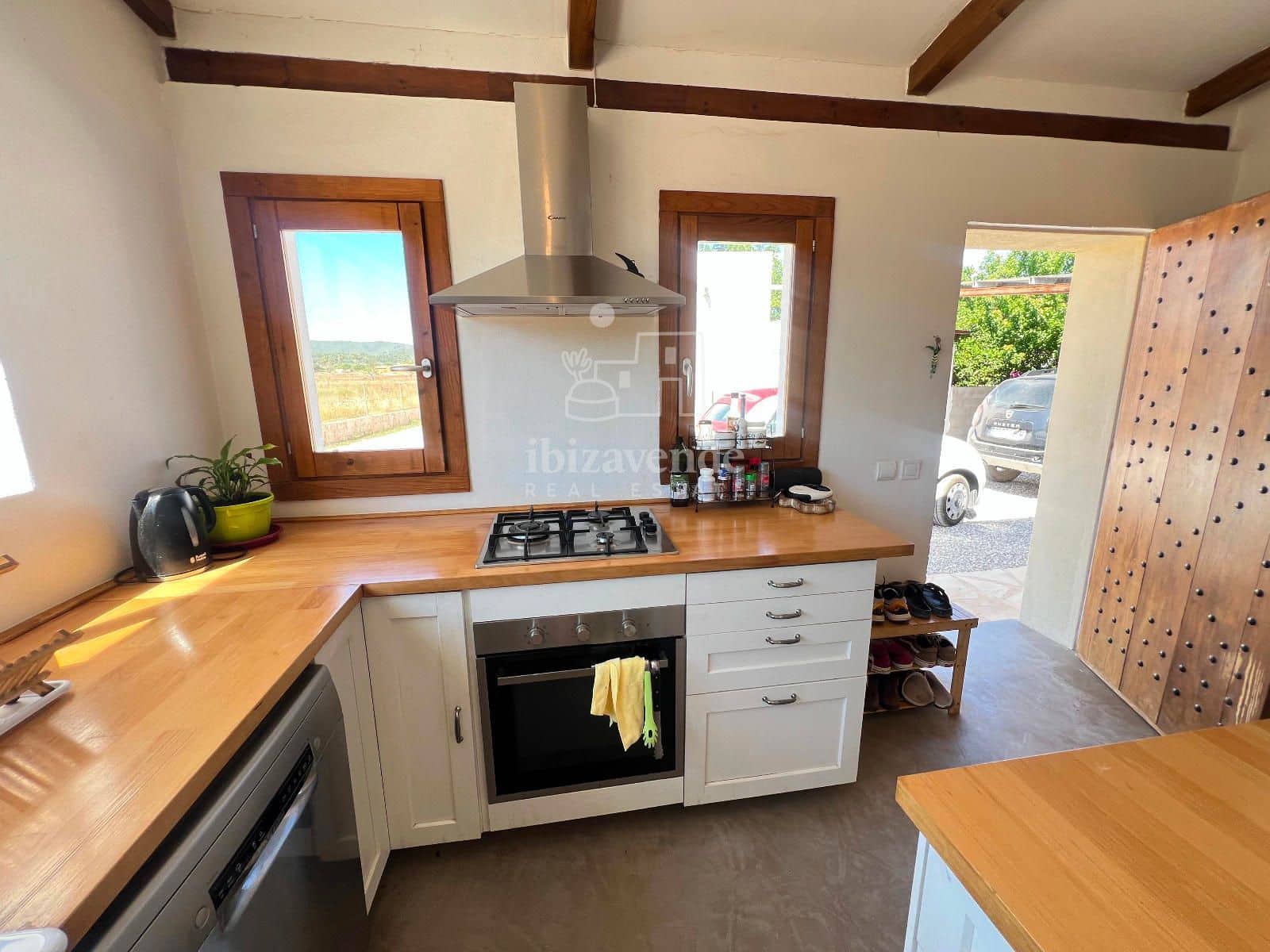 2 soveværelse Villa til leje i Santa Eulalia / Santa Eularia - € 3.800 (Ref: 9041558)