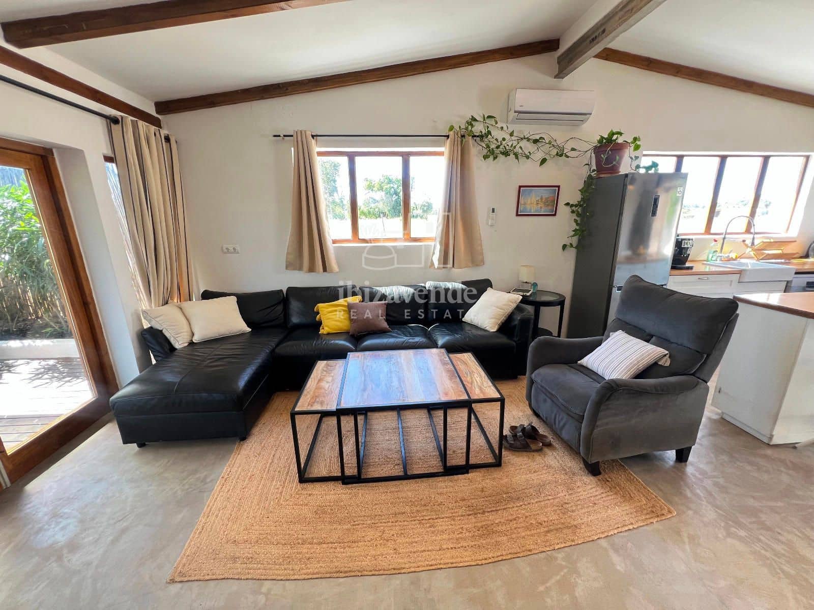 2 soveværelse Villa til leje i Santa Eulalia / Santa Eularia - € 3.800 (Ref: 9041558)