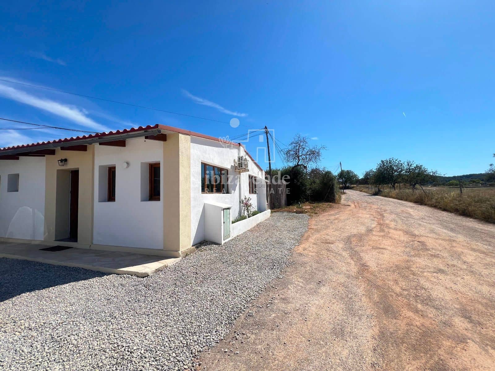 2 soveværelse Villa til leje i Santa Eulalia / Santa Eularia - € 3.800 (Ref: 9041558)
