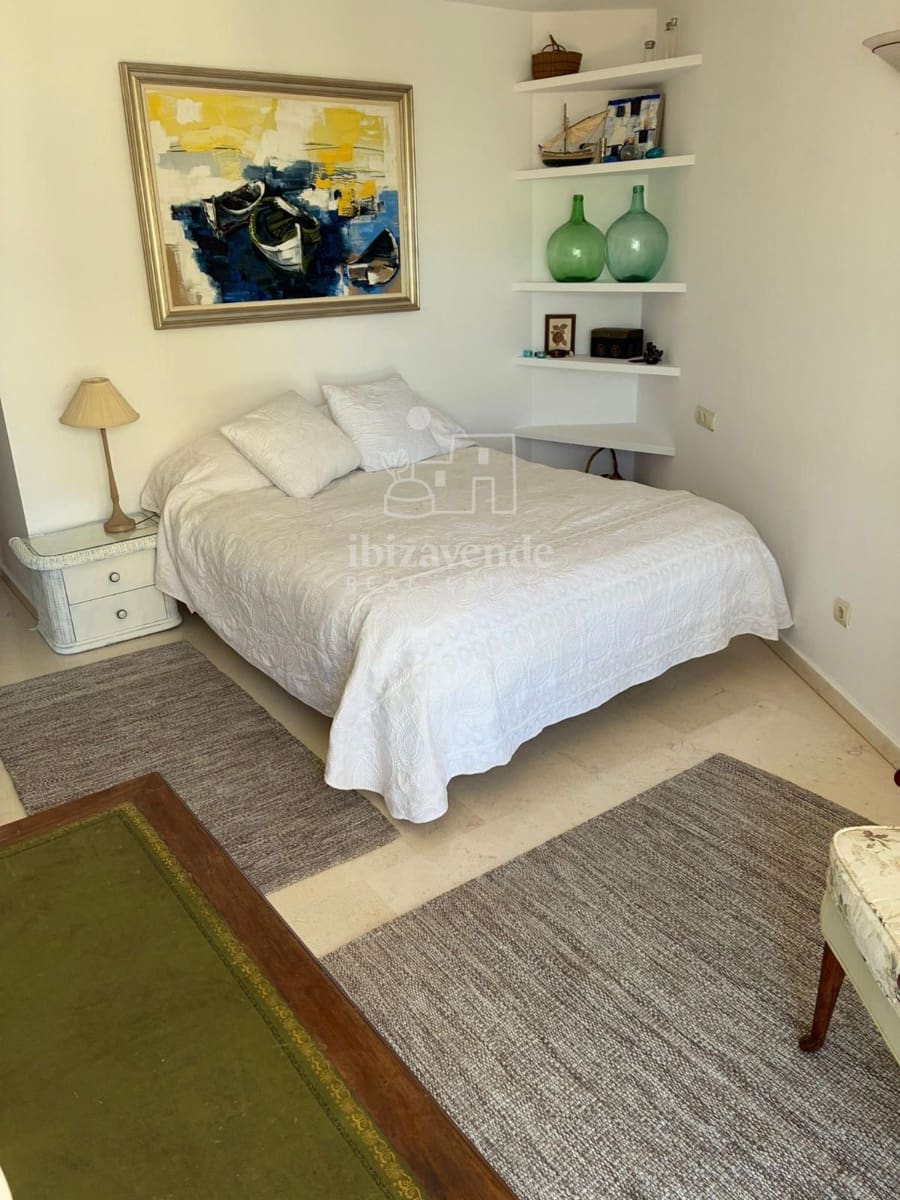 3 soverom Leilighet til leie i Cala Gracio med svømmebasseng garasje - € 2 500 (Ref: 9041561)