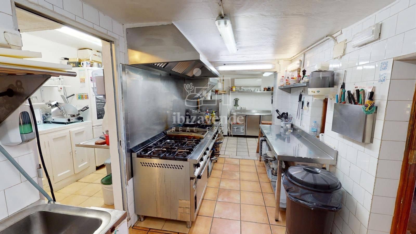 Restaurant/Bar til salgs i Sant Antoni de Portmany - € 1 500 000 (Ref: 9041562)