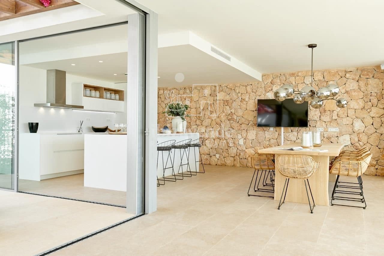 5 slaapkamer Villa te koop in Cala Conta met zwembad garage - € 2.700.000 (Ref: 9041732)