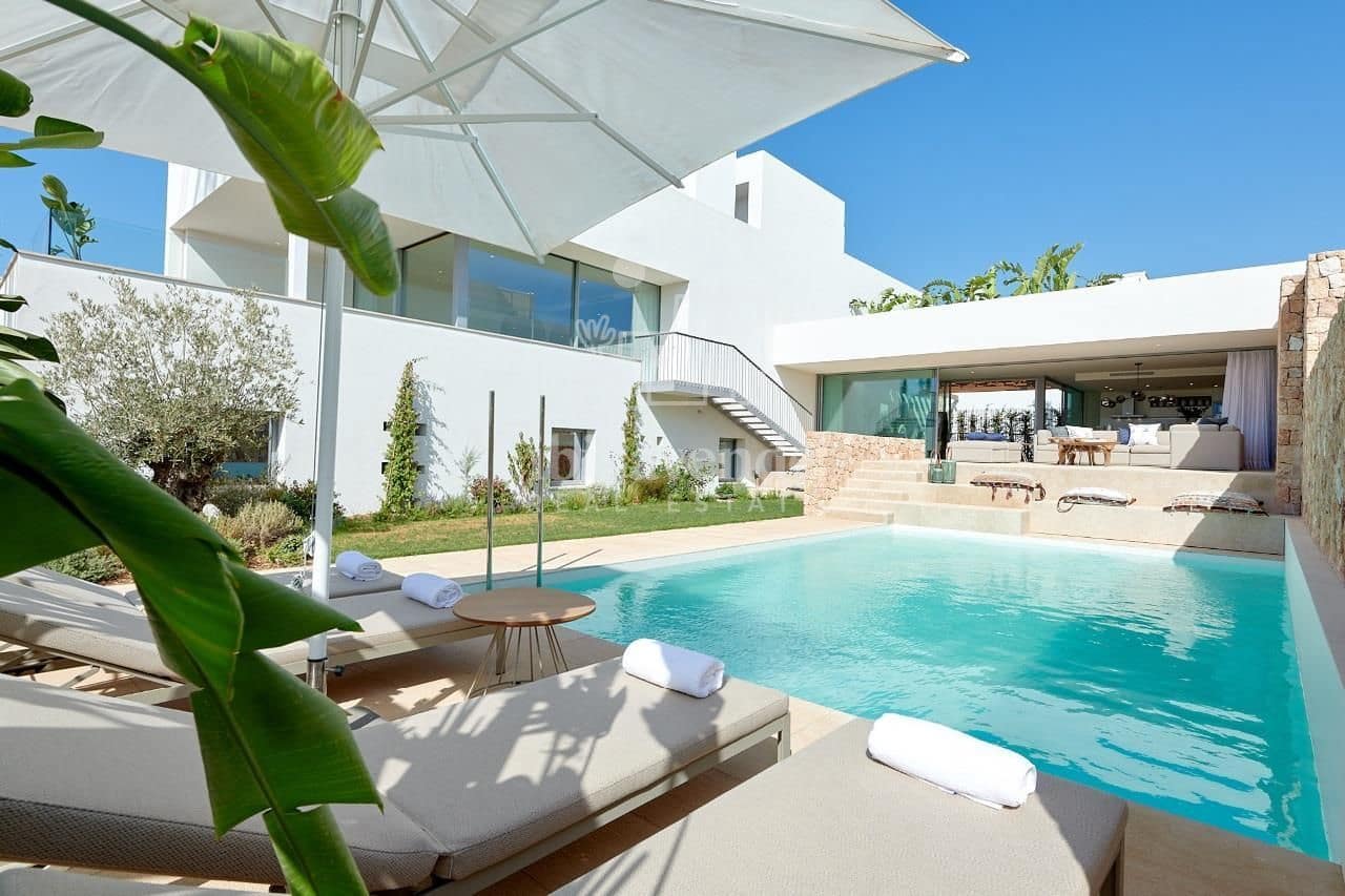 5 slaapkamer Villa te koop in Cala Conta met zwembad garage - € 2.700.000 (Ref: 9041732)