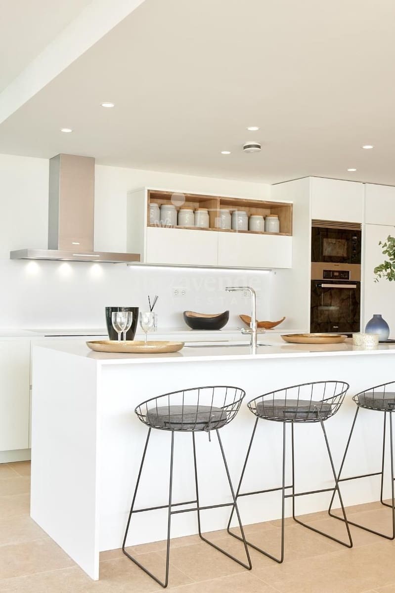 5 slaapkamer Villa te koop in Cala Conta met zwembad garage - € 2.700.000 (Ref: 9041732)