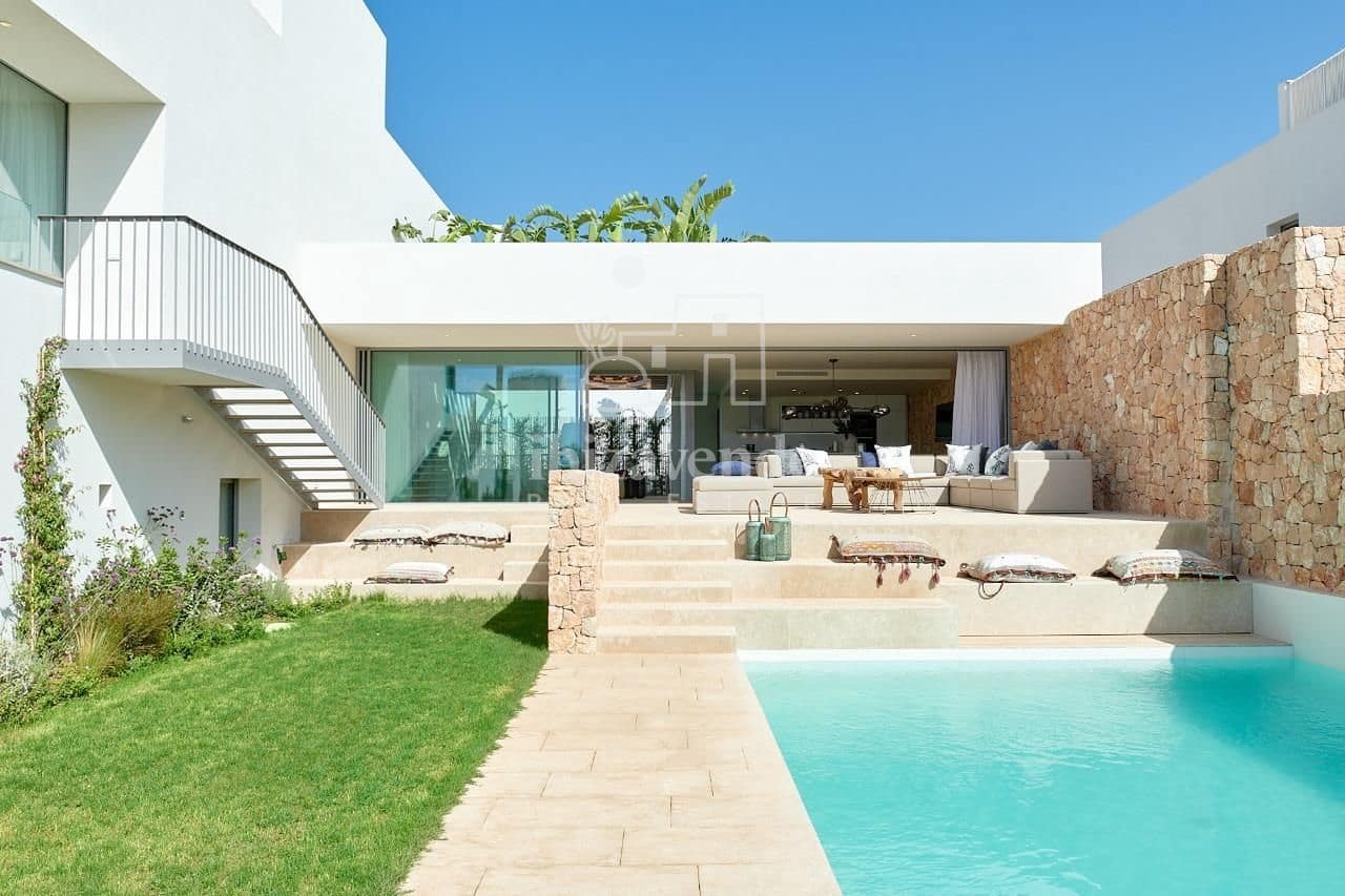 5 slaapkamer Villa te koop in Cala Conta met zwembad garage - € 2.700.000 (Ref: 9041732)