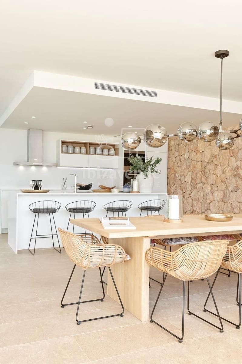 5 slaapkamer Villa te koop in Cala Conta met zwembad garage - € 2.700.000 (Ref: 9041732)