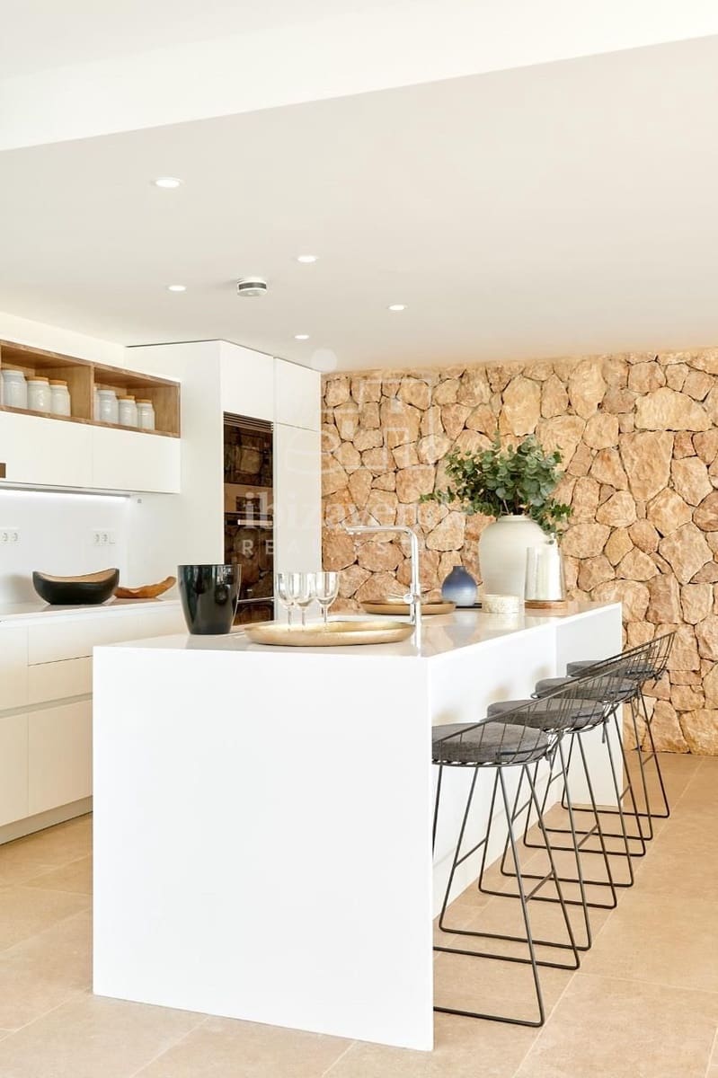 5 slaapkamer Villa te koop in Cala Conta met zwembad garage - € 2.700.000 (Ref: 9041732)