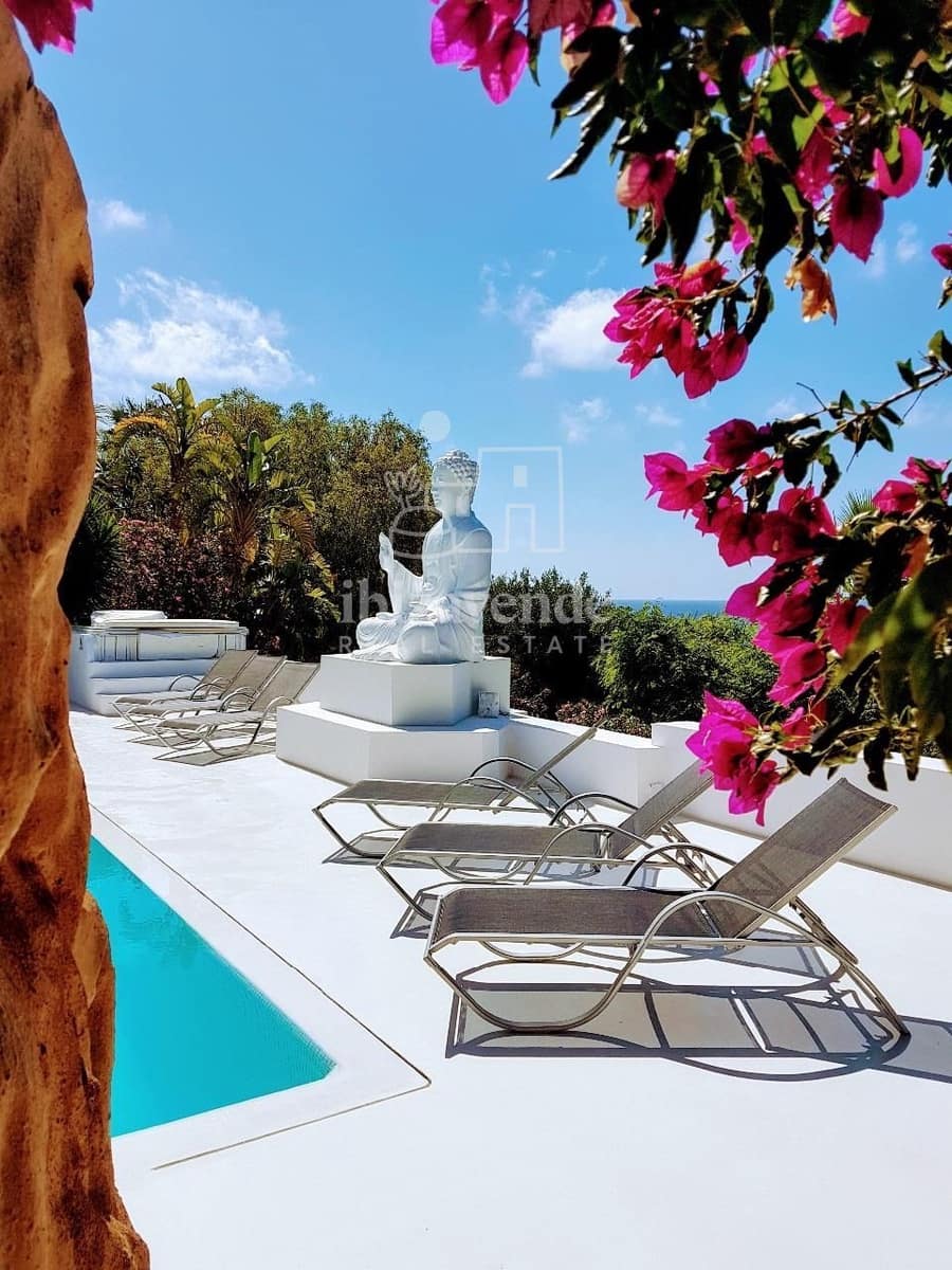 14 soverom Villa til salgs i Nuestra Senora de Jesus med svømmebasseng garasje - € 5 250 000 (Ref: 9041734)