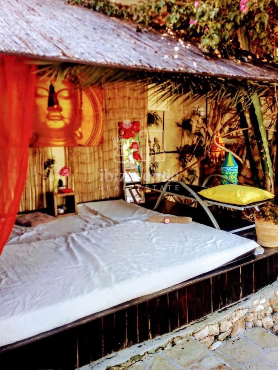 14 soverom Villa til salgs i Nuestra Senora de Jesus med svømmebasseng garasje - € 5 250 000 (Ref: 9041734)