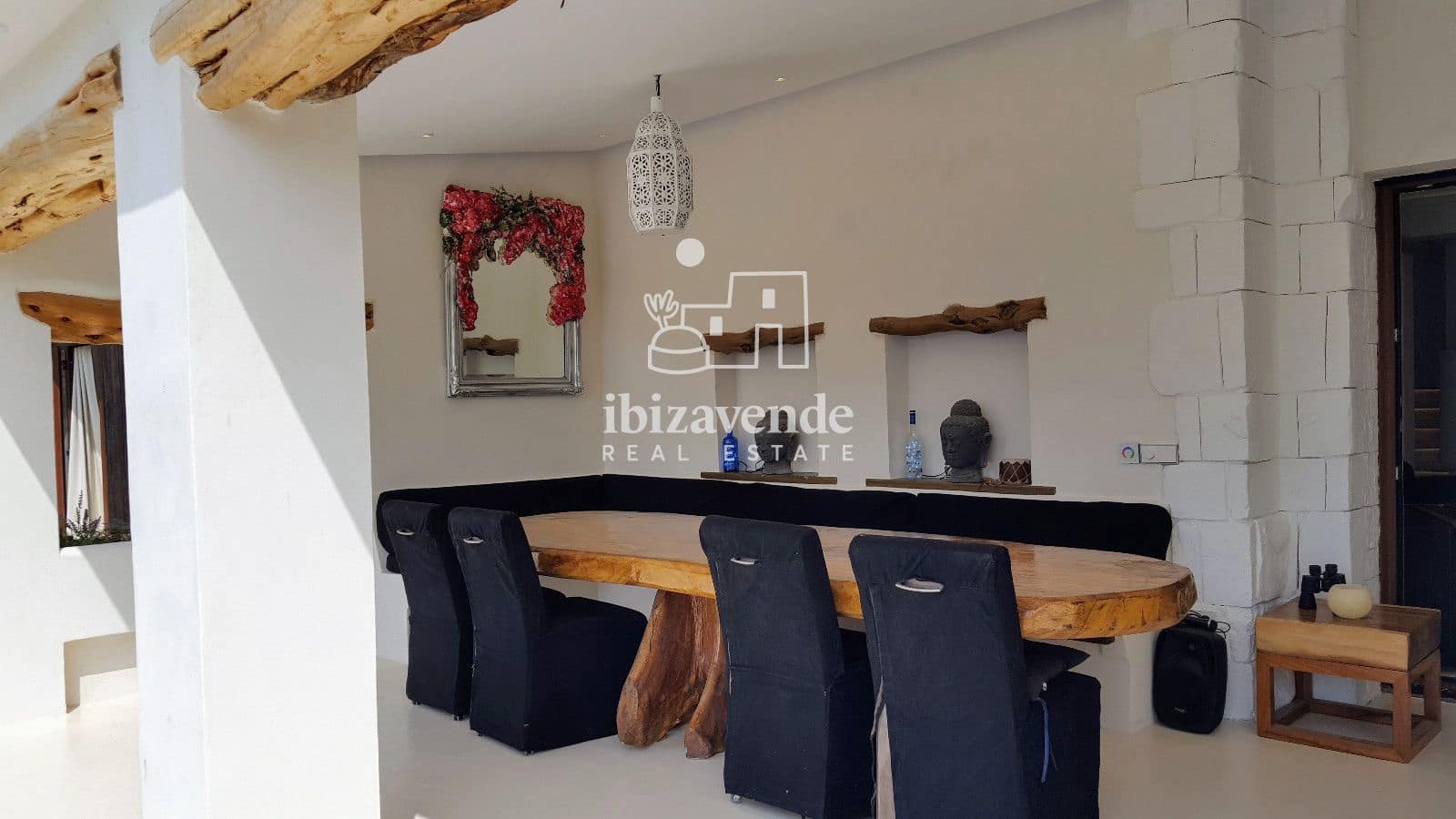 14 soverom Villa til salgs i Nuestra Senora de Jesus med svømmebasseng garasje - € 5 250 000 (Ref: 9041734)