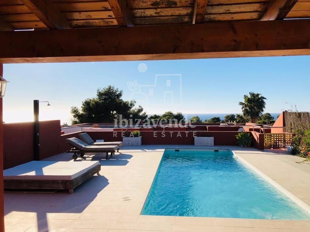 4 bedroom Townhouse for sale in Cala Moli with pool garage - € 1,450,000 (Ref: 9041735)