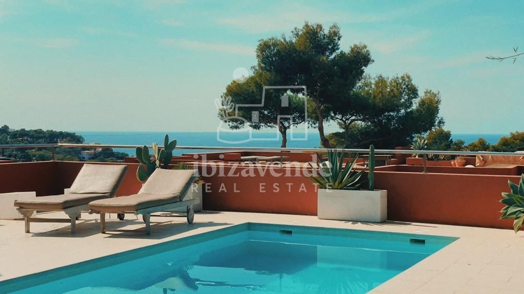4 bedroom Townhouse for sale in Cala Moli with pool garage - € 1,450,000 (Ref: 9041735)