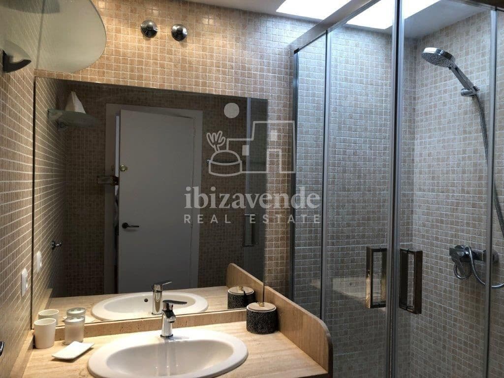 4 bedroom Townhouse for sale in Cala Moli with pool garage - € 1,450,000 (Ref: 9041735)