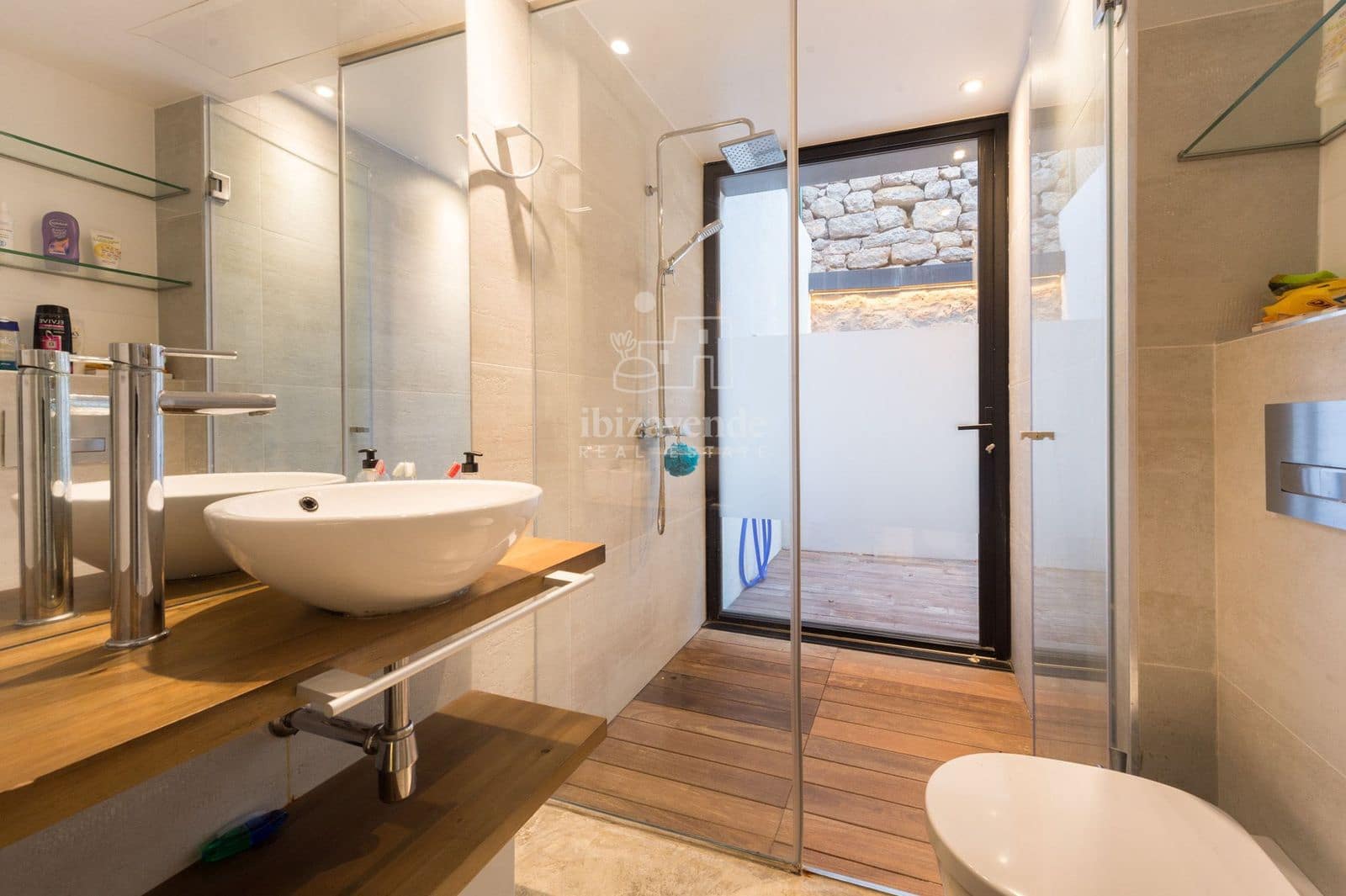 4 bedroom Townhouse for sale in Cala Moli with pool garage - € 1,450,000 (Ref: 9041735)