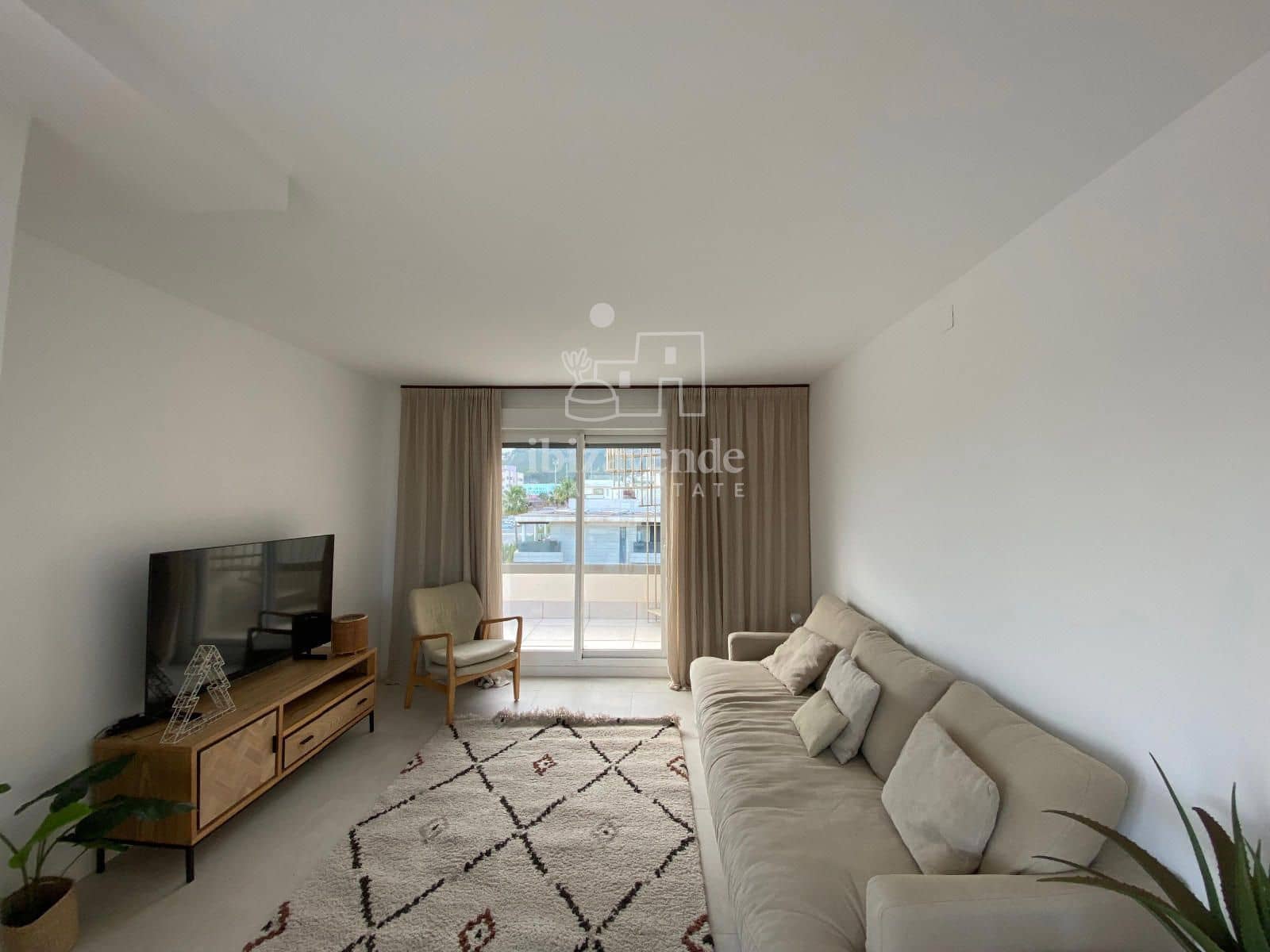 3 makuuhuone Asunto vuokrattavana paikassa Ibiza kaupunki mukana uima-altaan 
autotalli - 6 000 € (Ref: 9041736)