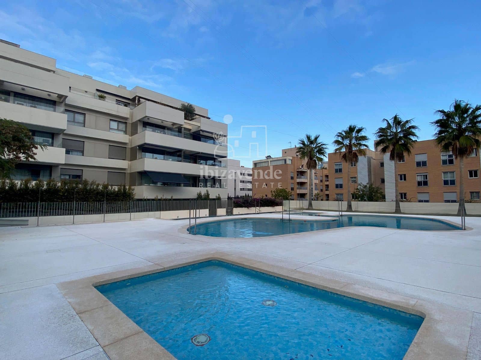 3 makuuhuone Asunto vuokrattavana paikassa Ibiza kaupunki mukana uima-altaan 
autotalli - 6 000 € (Ref: 9041736)