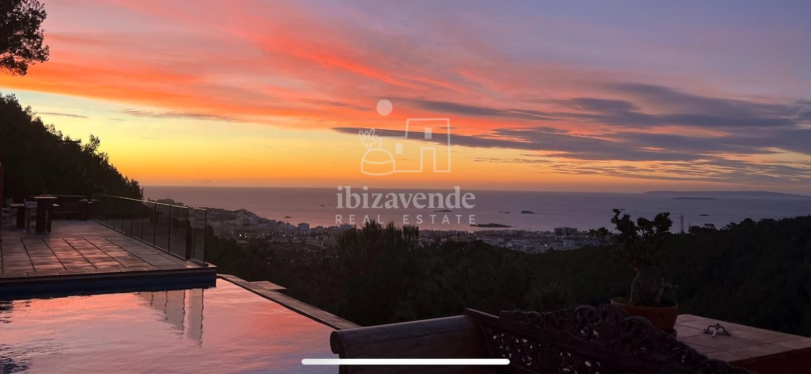 Villa till salu i Ibiza stad med pool garage - 10 000 000 € (Ref: 9041740)