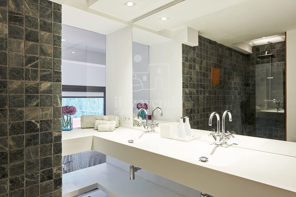 Villa till salu i Ibiza stad med pool garage - 10 000 000 € (Ref: 9041740)