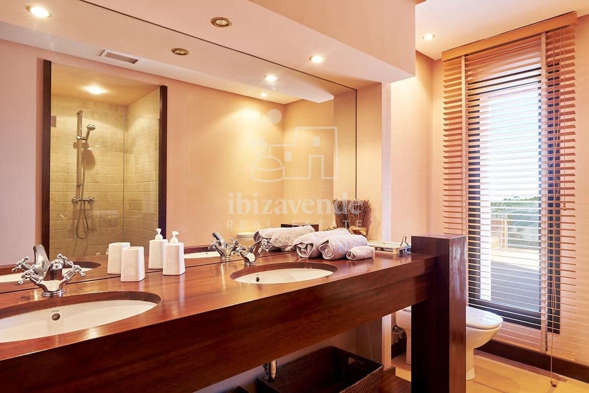 Villa till salu i Ibiza stad med pool garage - 10 000 000 € (Ref: 9041740)