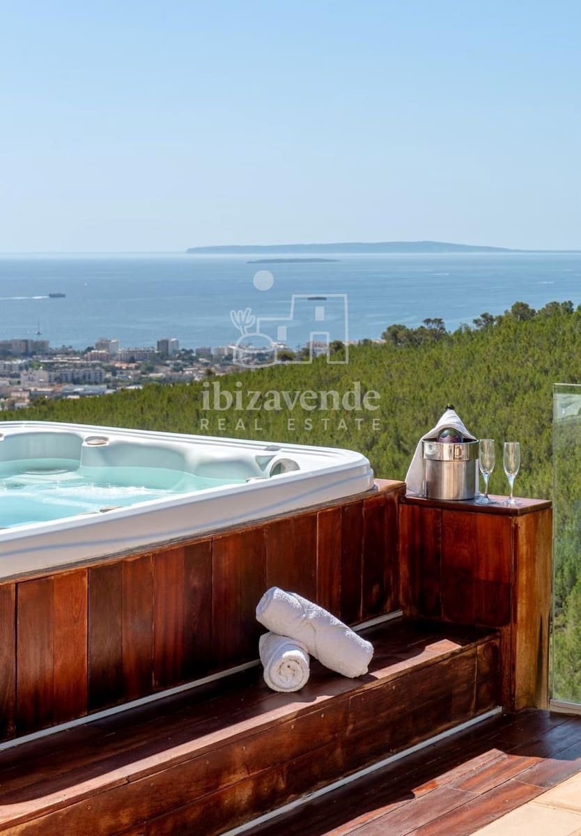 Villa till salu i Ibiza stad med pool garage - 10 000 000 € (Ref: 9041740)