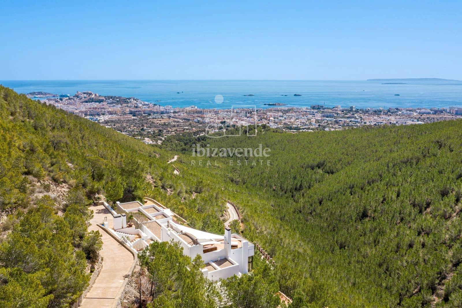 Villa till salu i Ibiza stad med pool garage - 10 000 000 € (Ref: 9041740)