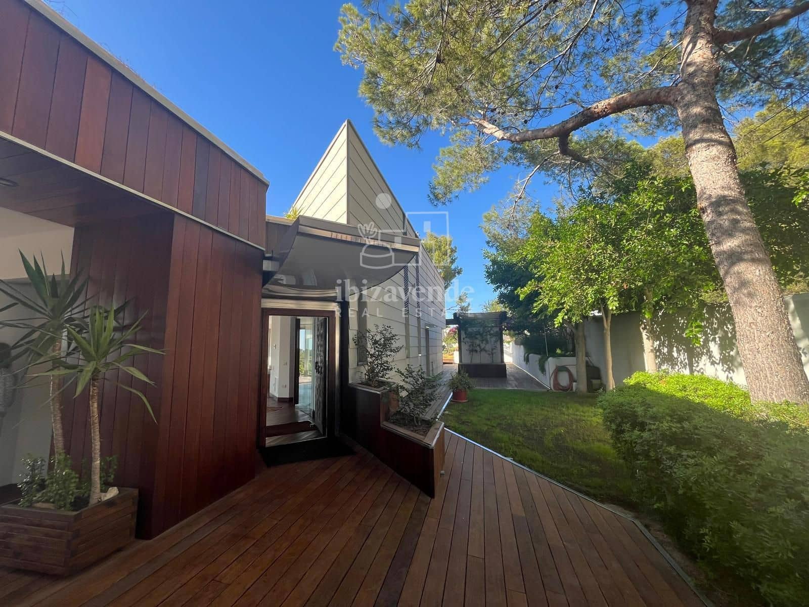 7 soveværelse Villa til leje i Cala Moli med swimmingpool garage - € 37.200 (Ref: 9041742)